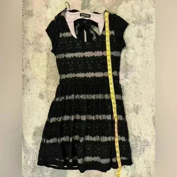 Women’s Black Ms. Maggie Dress - Picture 7 of 8